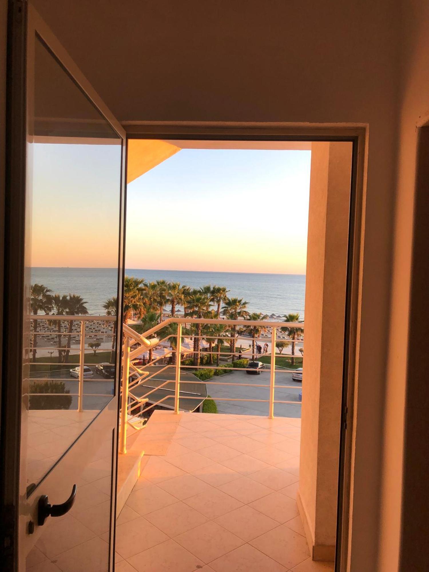 Apartment Ermest ,Kavaje Rock Durrës 외부 사진