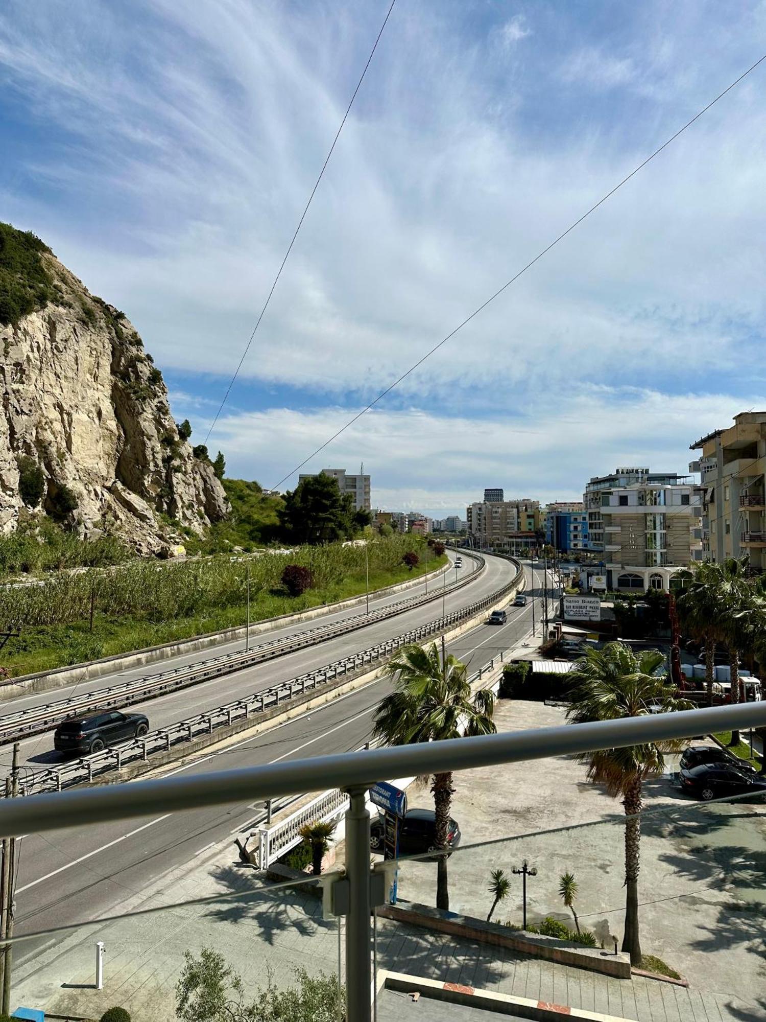 Apartment Ermest ,Kavaje Rock Durrës 외부 사진